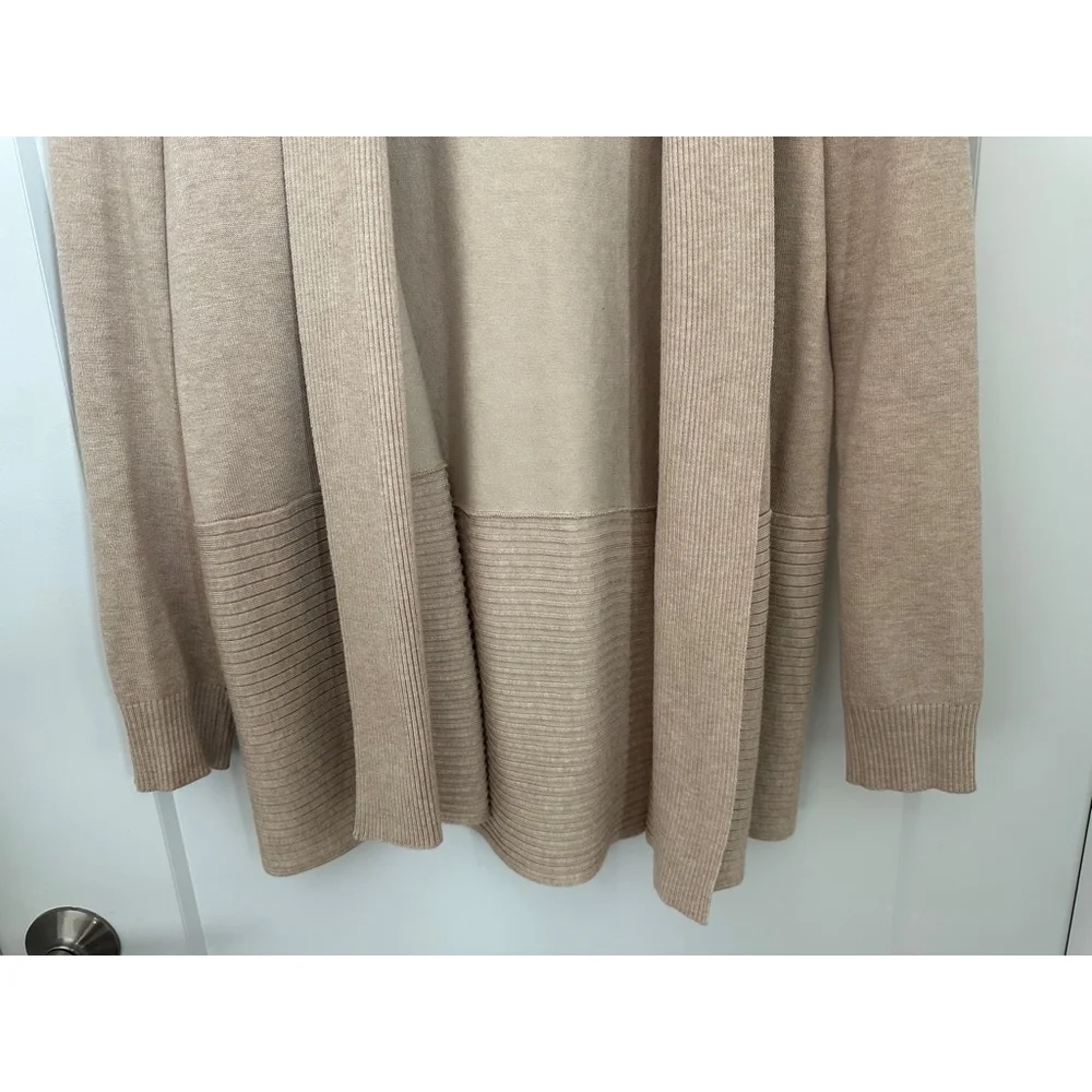 Women's Pink Clover Oatmeal Beige Cardigan - Picture 4 of 6